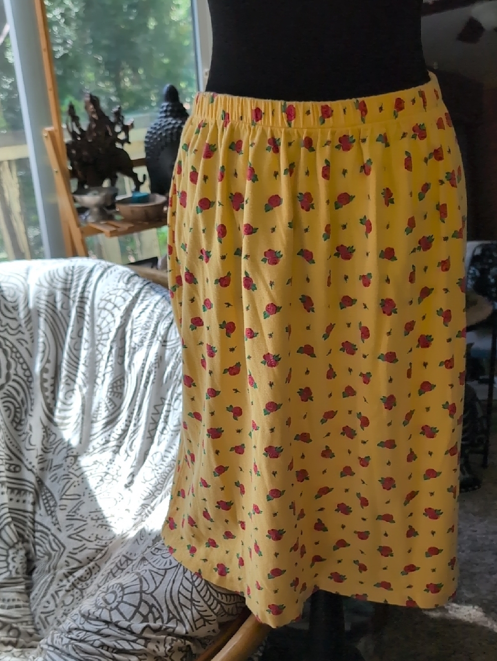 90s VTG Russ Yellow Midi Skirt with Pink Floral Motif